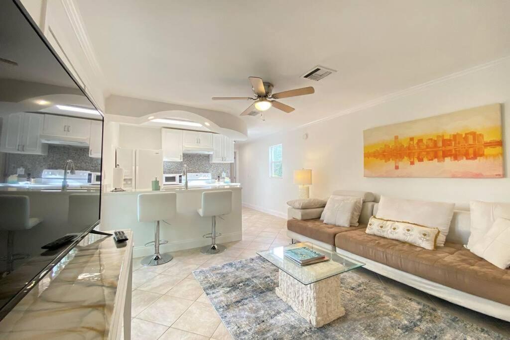Cheerfull 4/Bed/ 3 Bath / Pool / Best Location North North Naples المظهر الخارجي الصورة